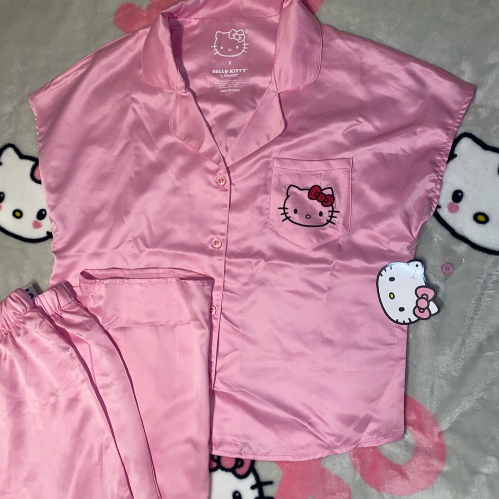 Hello kitty silk pjs size small